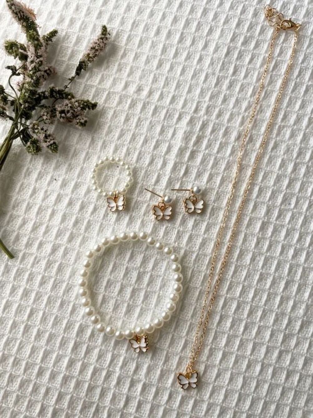 Jewelry Set - Picture 2 of 2